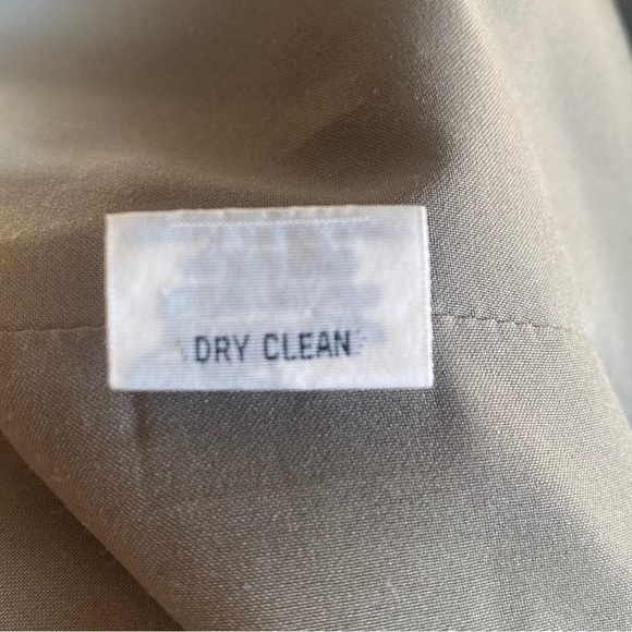 Talbots 2 Piece Wool Blend Blazer/Skirt Suit - Picture 10 of 10